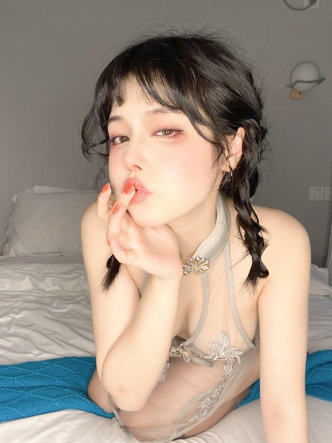 七月喵子 – NO.26 透明灰撕袜[45P-448MB]