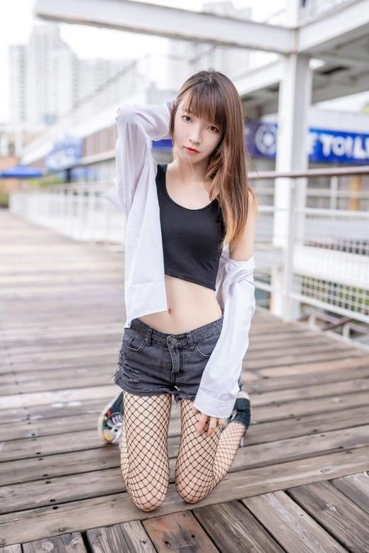 [喵糖映画]VOL.422 往袜少女[50P/280MB]