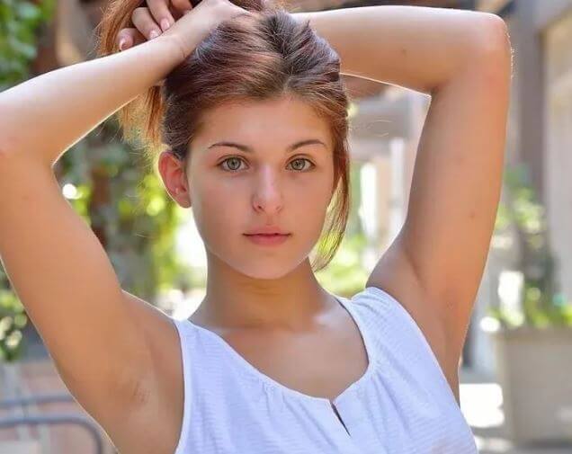 Leah Gotti(莉亚·戈蒂)个人资料 选美比赛出道颜值很高-1 Leah Gotti(莉亚·戈蒂)个人资料 选美比赛出道颜值很高