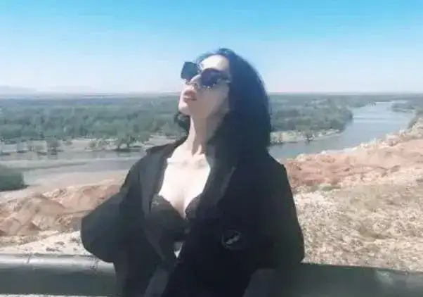 成都牵手门事件后续,国企领导和小三被免职大量照片被曝光-4 成都牵手门事件后续,国企领导和小三被免职大量照片被曝光