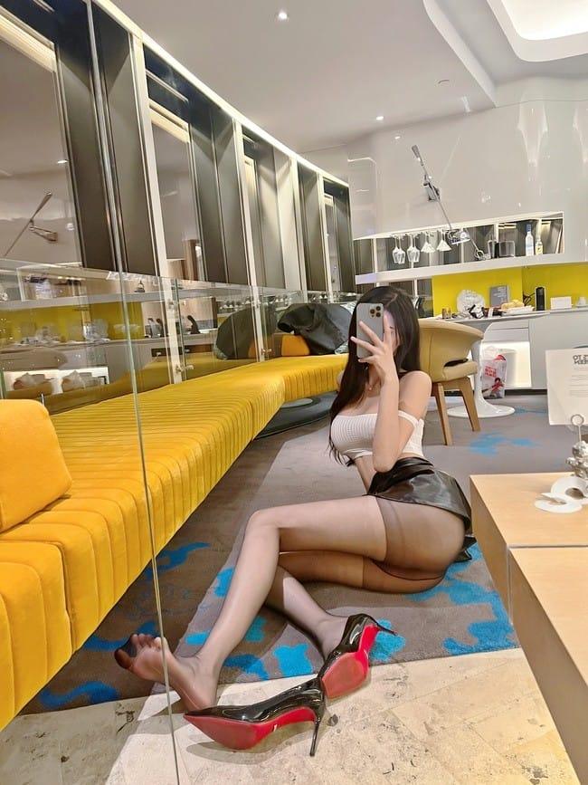 [微密圈]葛征GEZHENG –白色蕾丝镂空中式旗袍 [50P2V-0.99GB]