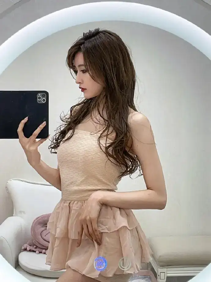 相泽南在见面会上向粉丝表白:我最喜欢的是你们!