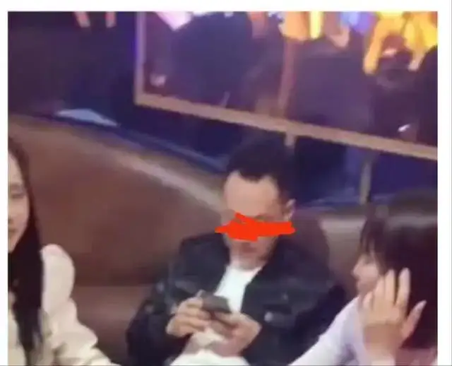 9vk41 河北邯郸永利KTV聊天记录发生了什么事情?4男6女可真的会玩