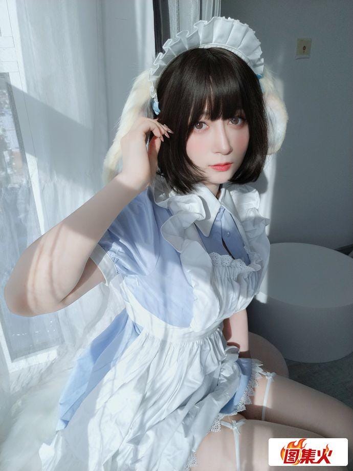 白银81白银小兔子可爱诱人 白银81和摇摇乐一起拍摄的作品叫什么？