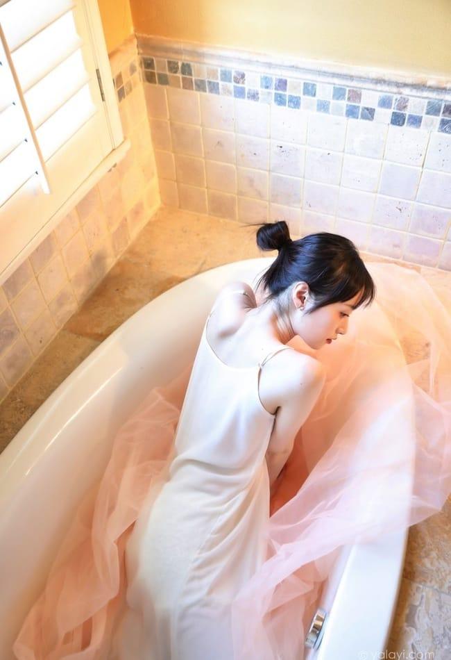 [YALAYI雅拉伊]2022.05.20 NO.934 不是风景 京京[34+1P／381MB]