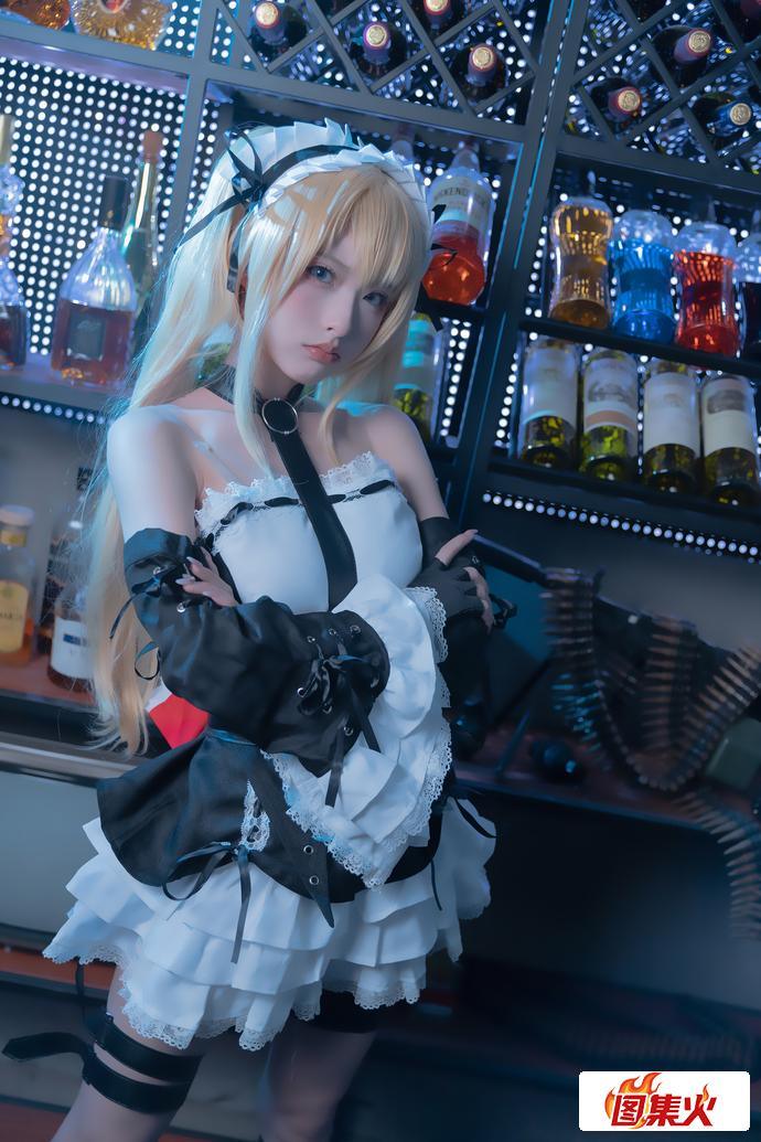 捂脸观看！美艳清水由乃抹油把靡烟旗袍穿出了比基尼的视觉