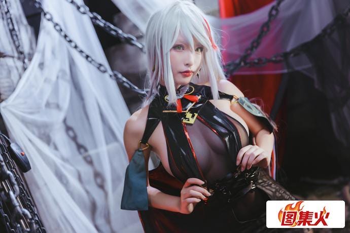 ahign 清水由乃cos埃吉尔惊艳亮相!性感女王霸气登场,粉丝疯狂打call!