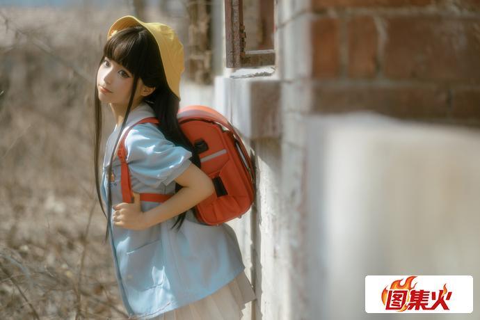 童趣与创可贴融合！蠢沫沫小黄帽绅士版cosplay系列让你感受可爱无限！