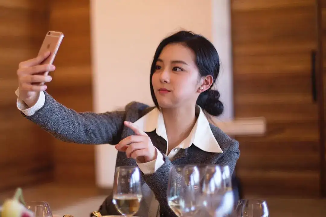 BLACKPINK的Rose朴彩英姐姐长得就像金智秀,粉丝们简直受不了-2 BLACKPINK的Rose朴彩英姐姐长得就像金智秀,粉丝们简直受不了