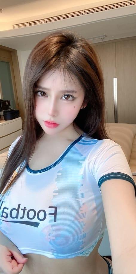 [微密圈]奔跑的晶螺儿 –足球杯能有我好看么？ [33P1V-147M]