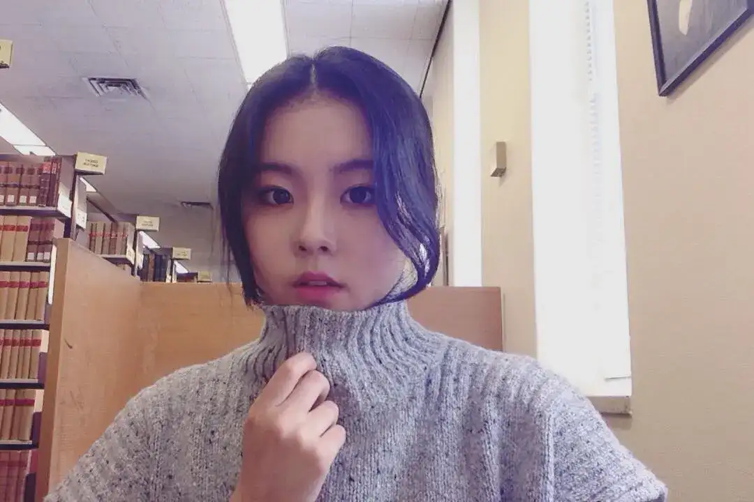 BLACKPINK的Rose朴彩英姐姐长得就像金智秀,粉丝们简直受不了-3 BLACKPINK的Rose朴彩英姐姐长得就像金智秀,粉丝们简直受不了