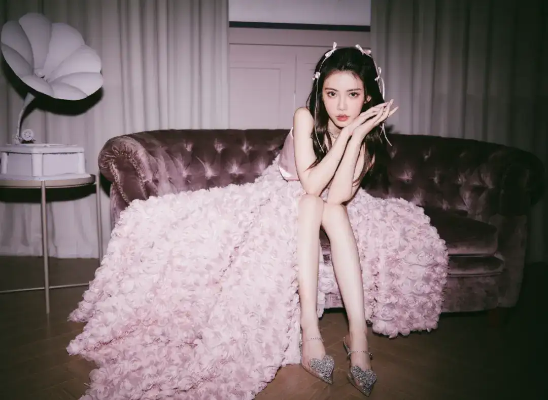 周淑怡入驻小红书,分享最新个人写真照片-2 周淑怡入驻小红书,分享最新个人写真照片