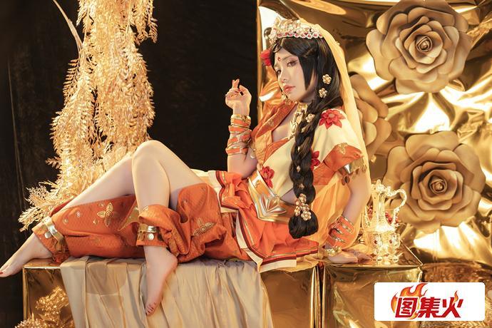 84aoi 激情Cosplay爆机少女喵小吉 用独特惊艳的角度征服男粉的女菩萨