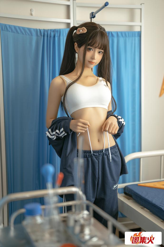 8c91j 萌翻次元!蠢沫沫健身环、黄豆粉、创可贴,这是个什么样的女神?