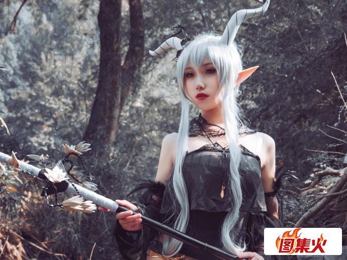 egzv8 暧昧不已!芋圆侑子邻家姐姐剧情版过瘾还是魔王的新娘更加刺激?