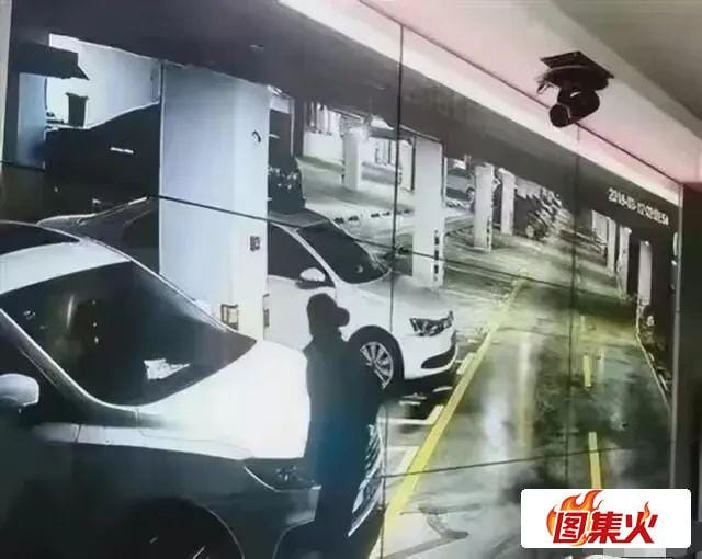 eussp 寻求刺激!燕山大学地下车库29分钟视频流出 女主身材不输花店老板娘