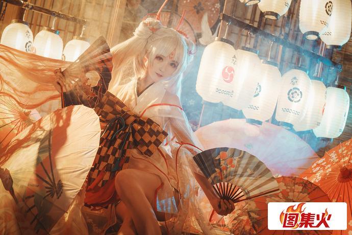 fwx2z yui金鱼COS儿演绎不知火、食铁兽、兔女郎!美艳绝伦惊艳全场!