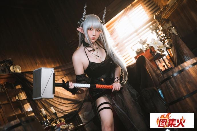 uwc3t 银发女神!瓜希酱泥岩音律联觉零号特工COS可爱的精灵耳朵独具匠心