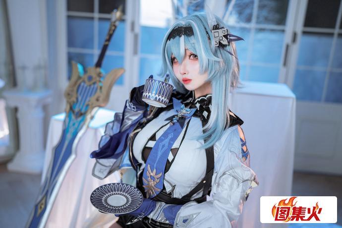 ekack 次元美女肉扣热热子COS合集大片 惊艳呈现颜值与才华的绝妙碰撞!