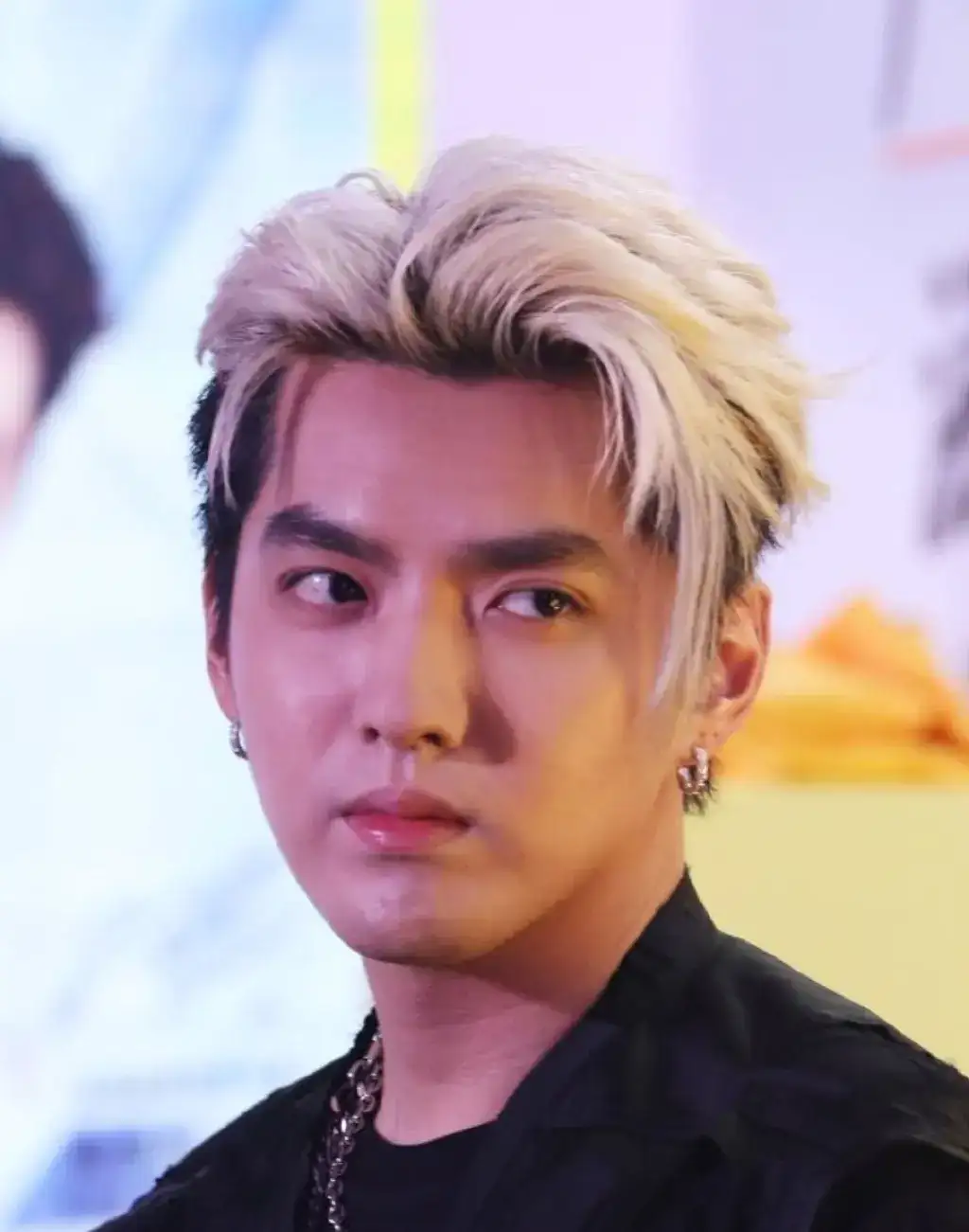 吴亦凡为什么是EXO队长，吴亦凡能当EXO的队长的原因