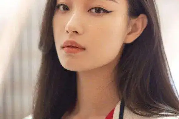 张艺谋潜倪妮三天三夜是真的吗,倪妮连续三天叫声惊动剧组真假-1 张艺谋潜倪妮三天三夜是真的吗,倪妮连续三天叫声惊动剧组真假