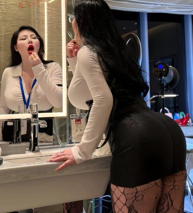 [微密圈]爆爆猪炸 –秘书[16P-177M]