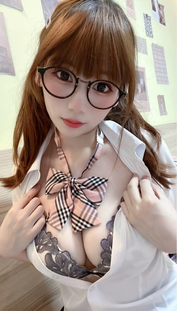 usejan蓝蓝 – NO.15 七夕学妹 [73P1V-344M]