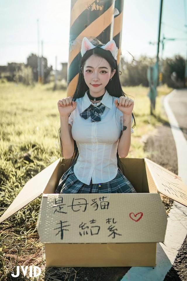 飘飘 – 人形貓[174P-109MB]