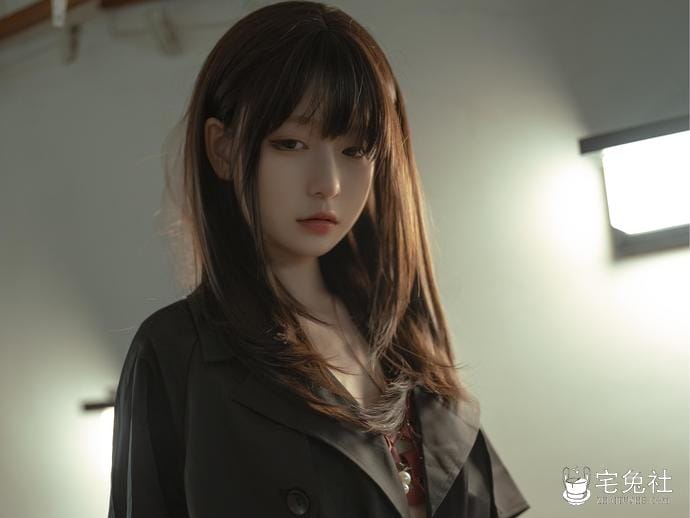 迷之呆梨图片全图中的夏末cos，萌与性感完美碰撞！