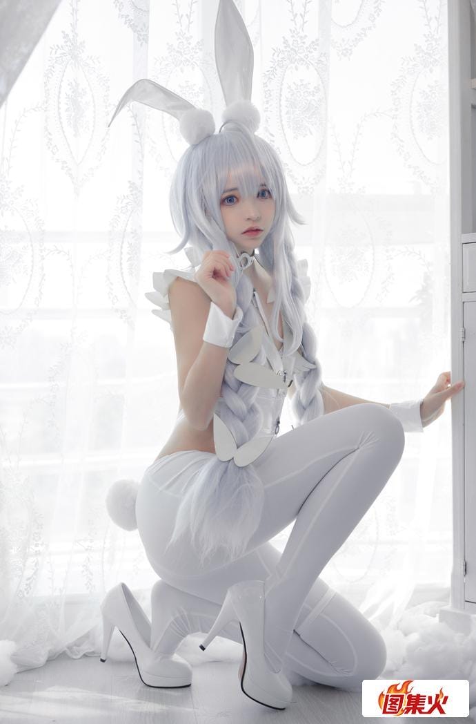 疯猫ss化身猫系精灵全网图!雀斑少女黑白双色假发造型太撩人了~-3 疯猫ss化身猫系精灵全网图!雀斑少女黑白双色假发造型太撩人了~