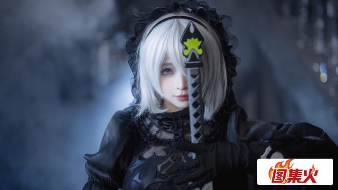 叉子宝宝写真太会撩了!她的背带裤出镜都让网友沦陷! 叉子宝宝写真太会撩了!她的背带裤出镜都让网友沦陷!