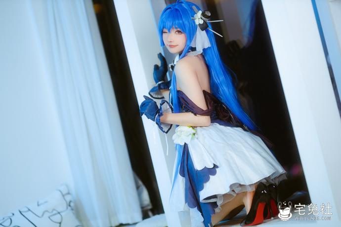 是三不是世w海伦娜免费图集在哪里能看?甜美笑容软萌又撩人 是三不是世w海伦娜免费图集在哪里能看?甜美笑容软萌又撩人