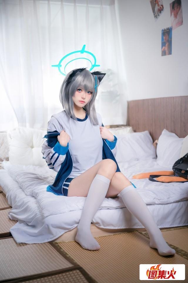 九柒喵 – 体操服白子 [17P 67MB]