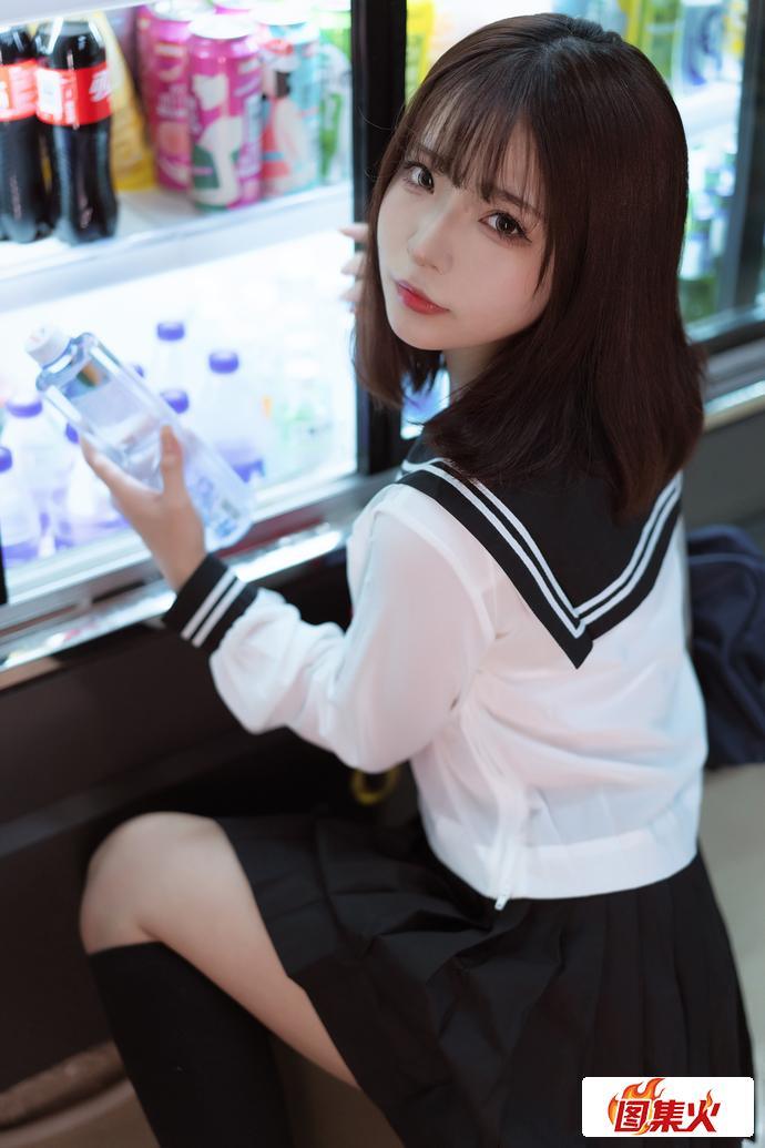 yuuhui玉汇写真图集甜蜜出击！剧情作品直播事故有怎样的秘密？