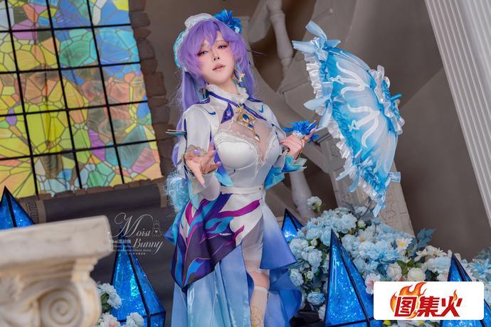 咬一口兔娘ovo鸣潮坎特蕾拉 仿佛游戏里走出来的妹子 咬一口兔娘ovo鸣潮坎特蕾拉 仿佛游戏里走出来的妹子