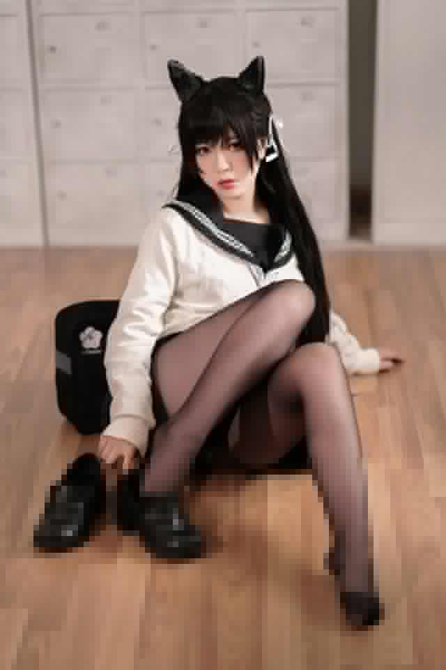 半半子 – NO.101 爱宕 学园幻想曲[25P-296MB]