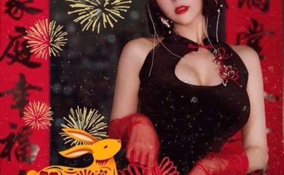 [爱尤物]2023 NO.2500 果儿Victoria 惹火除夕[35P／66.5MB]