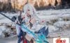 如月灰超绝申鹤Cosplay，冻上雪山也要还原完美角色！
