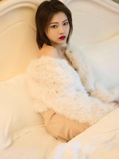 [YALAYI雅拉伊]2022.12.30 NO.1000 慵懒的女人 悦儿[47+1P／549MB]