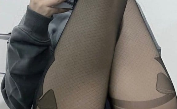 [微密圈]陈佩奇yyyy – 红底朝天[34P-39M]