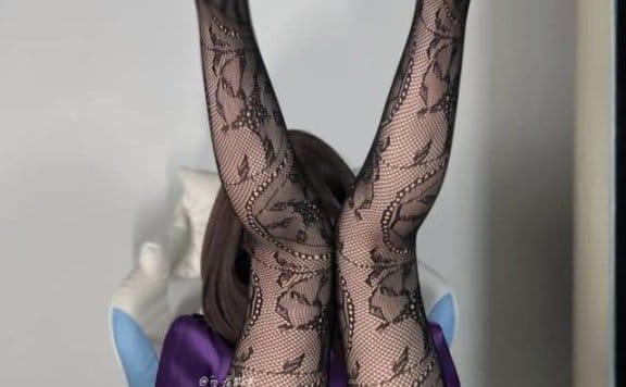 [微密圈]白龙猫女 – 蟒蛇丝袜 [33P3V-991M]