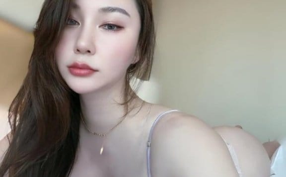 [微密圈]MIYA – 蕾丝碎花三点式[42P-155M]