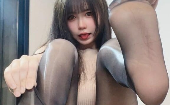 Tina很妖孽呀 – NO.34 黑丝足控[26P2V-76MB]