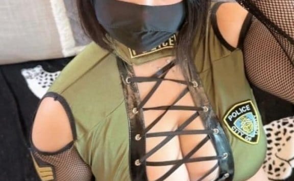 [微密圈]智惠姐姐 – 渔网袜高跟鞋[24P1V-232MB]