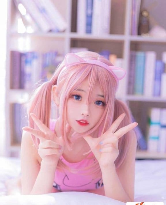 萌白酱甜味弥漫的旗袍半开襟究竟有怎样的魔力?