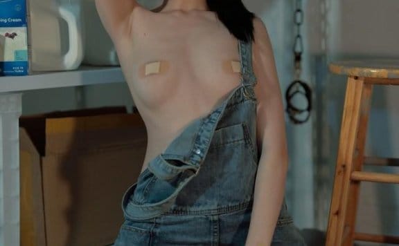 NAGISA魔物喵 – 物置の女子大生 [122P-350MB]