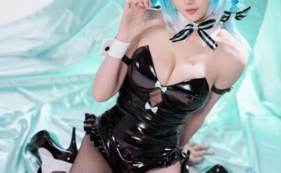 星之迟迟 – NO.241 2025年5月计划C 初音未来 兔女郎 [44P1V-342MB]