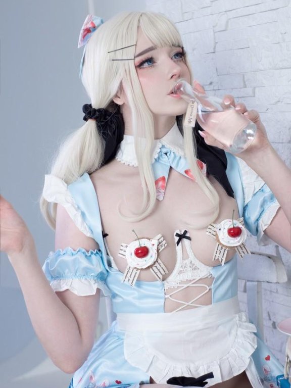 Candy Ball – Alice in Easterland [58P-208MB]