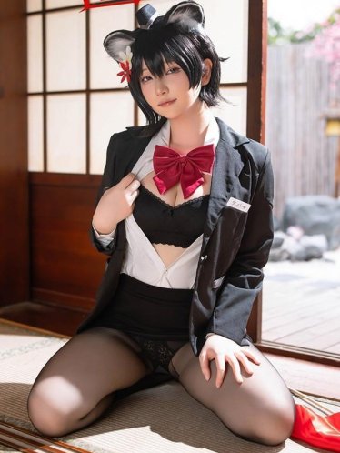 屿鱼 – NO.010 椿 [13P-23MB]